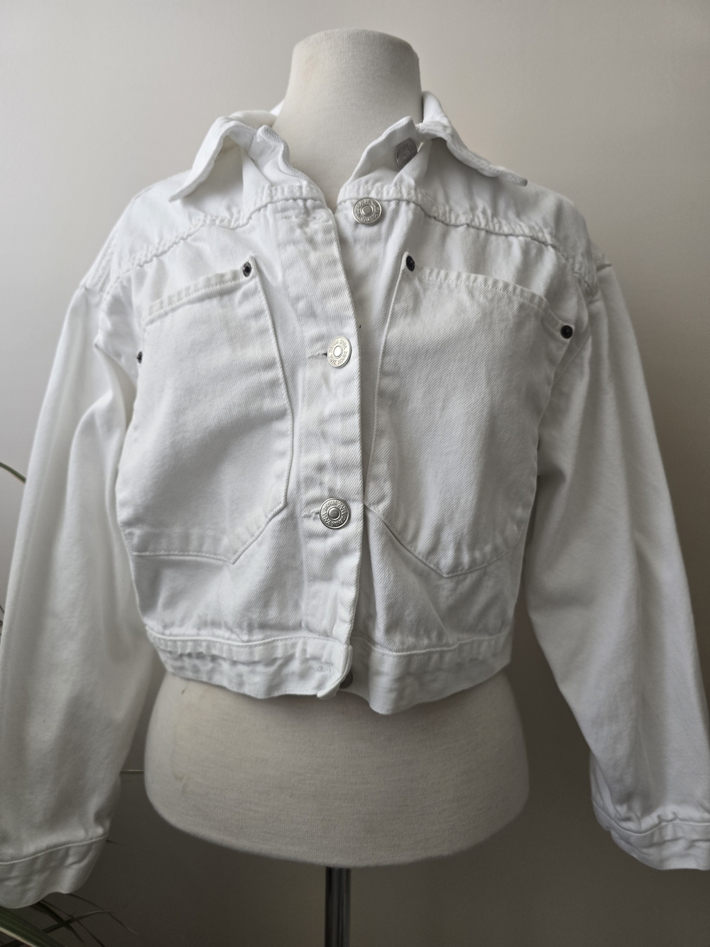 Zara White Cropped Denim Jacket Size XS Oversized